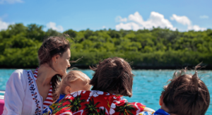 catamaran-people (Large) - Experience Mo-Ti-Zil